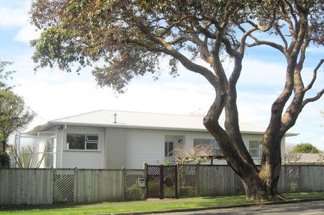 Photo of property in 81 Govett Avenue, Frankleigh Park, New Plymouth, 4310