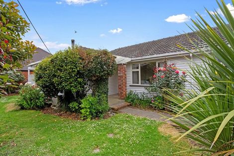 Photo of property in 1/180 Avonhead Road, Avonhead, Christchurch, 8042