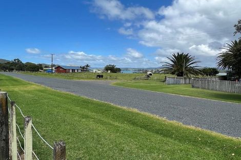 Photo of property in 2 Ngatiwai Place, Whangaruru, Russell, 0184