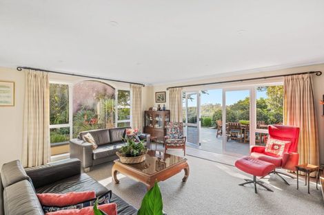 Photo of property in 305 Mangorei Road, Merrilands, New Plymouth, 4312