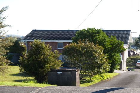 Photo of property in 72 Litten Road, Cockle Bay, Auckland, 2014