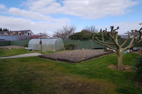 Photo of property in 2 Anderson Street, Stirling, 9231