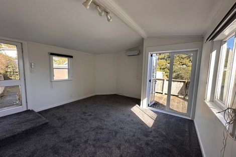 Photo of property in 23 Totara Street, Eastbourne, Lower Hutt, 5013
