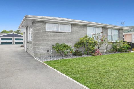 Photo of property in 32 Reynolds Avenue, Bishopdale, Christchurch, 8053