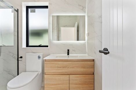 Photo of property in 19b Red Beach Road, Red Beach, 0932