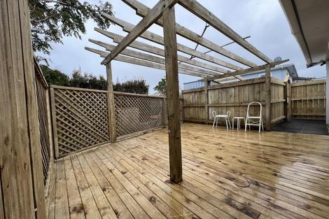 Photo of property in 166 Carlisle Road, Northcross, Auckland, 0632