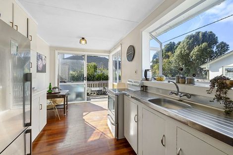 Photo of property in 17 Aotea Street, Welbourn, New Plymouth, 4312