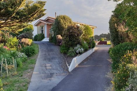 Photo of property in 189 Sims Road, Te Horo Beach, Otaki, 5581