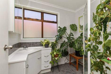 Photo of property in 16 Tawai Street, Trentham, Upper Hutt, 5018