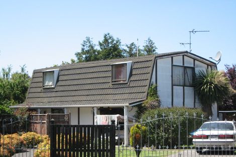 Photo of property in 37 Mchaffies Place, Wainoni, Christchurch, 8061