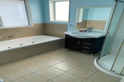 Photo of property in 43 Tongariro Drive, Aotea, Porirua, 5024