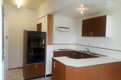 Photo of property in 126 Shortland Street, Wainoni, Christchurch, 8061