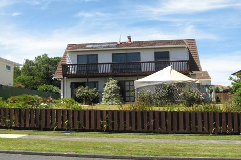 Photo of property in 64 Torkar Road, Clarks Beach, 2122