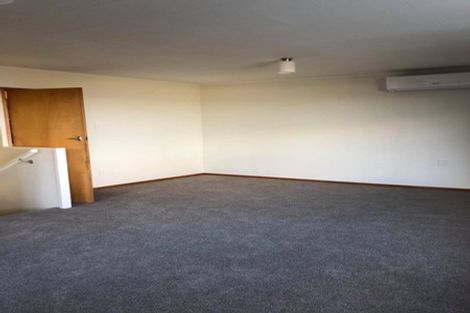 Photo of property in 2/87 Mallard Drive, Selwyn Heights, Rotorua, 3015