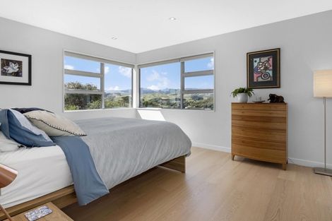 Photo of property in 9 Endeavour Drive, Whitby, Porirua, 5024