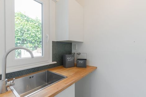 Photo of property in 28 Forbes Street, Sydenham, Christchurch, 8023