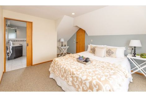 Photo of property in 2/48 Colwyn Street, Bryndwr, Christchurch, 8053