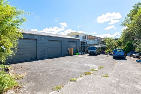 Photo of property in 300 State Highway 16, Kumeu, 0892