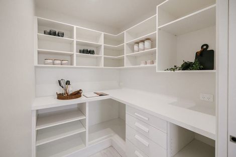 Photo of property in 62 Freedom Drive, Kelvin Grove, Palmerston North, 4414