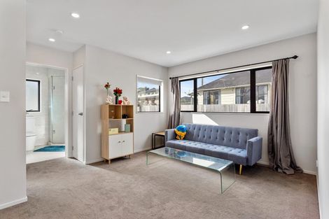 Photo of property in 86a Kelman Road, Kelston, Auckland, 0602