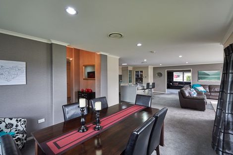 Photo of property in 27 Rodeo Drive, Kelvin Grove, Palmerston North, 4414