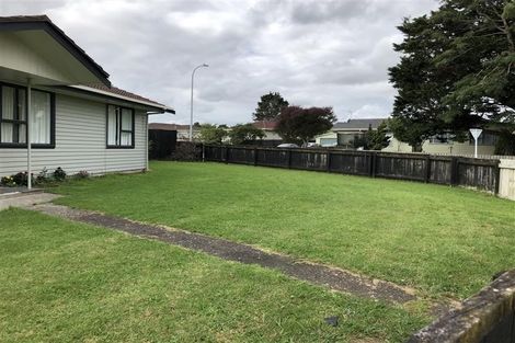 Photo of property in 19 Burbank Avenue, Manurewa, Auckland, 2102