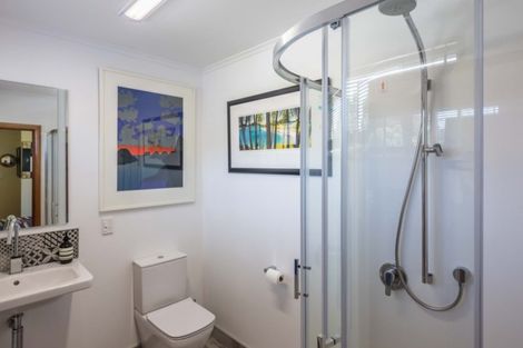 Photo of property in 6 Horomona Road, Paekakariki, 5034