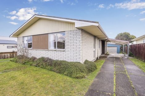 Photo of property in 69 Gray Avenue, Paraparaumu Beach, Paraparaumu, 5032