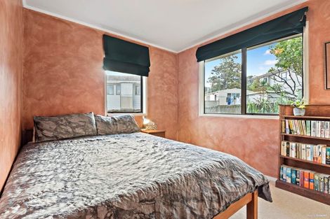 Photo of property in 39 West Harbour Drive, West Harbour, Auckland, 0618