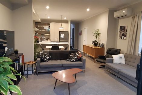 Photo of property in 2/13 Beale Street, Hamilton East, Hamilton, 3216