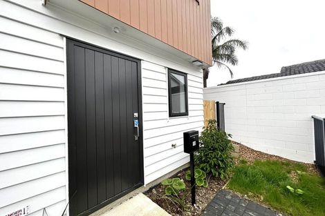 Photo of property in 4 Raupeti Lane, Henderson, Auckland, 0612