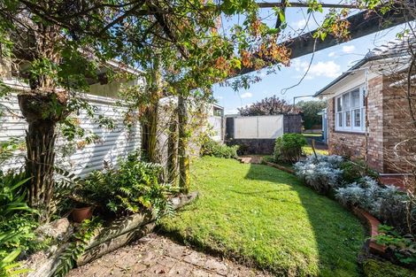 Photo of property in 69 Willerton Avenue, New Lynn, Auckland, 0600