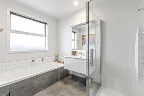 Photo of property in 2 Hortons Way, Cromwell, 9310