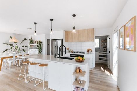 Photo of property in 60 Pacific Parade, Coastlands, Whakatane, 3120