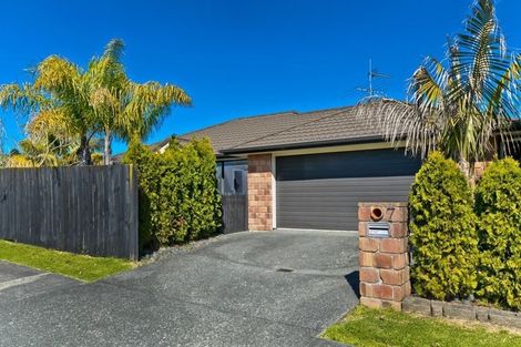 Photo of property in 7 Lemon Grove Lane, Greenhithe, Auckland, 0632