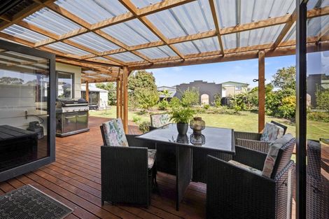 Photo of property in 79 Domett Street, Waitara, 4320