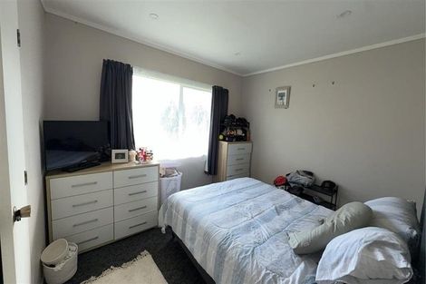 Photo of property in 8 Kahikatea Place, Ranui, Auckland, 0612