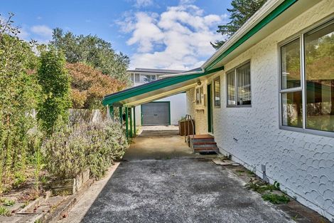 Photo of property in 5 Apple Terrace, Ranui, Porirua, 5024