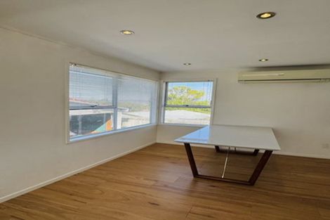 Photo of property in 4 Cushla Place, Massey, Auckland, 0614