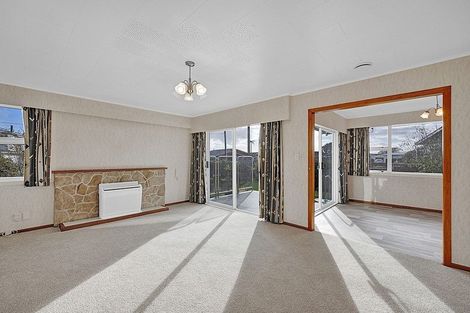 Photo of property in 6 Davidson Street, Hawera, 4610