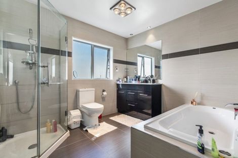 Photo of property in 8 Sauvignon Avenue, Ranui, Auckland, 0612