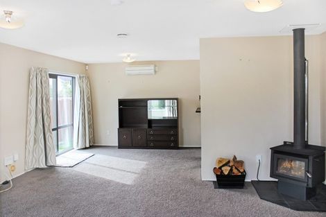 Photo of property in 2/26 Wiremu Street, Redwood, Christchurch, 8051