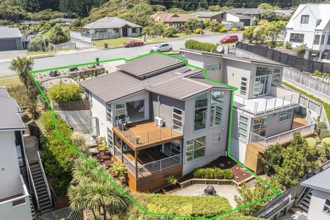 Photo of property in 1/42b James Cook Drive, Whitby, Porirua, 5024