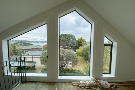 Photo of property in 2a Seaforth Avenue, Mangere Bridge, Auckland, 2022