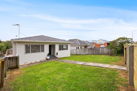 Photo of property in 72 East Street, Pukekohe, 2120