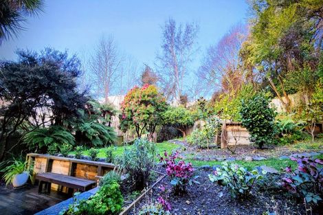 Photo of property in 52 Hazel Avenue, Caversham, Dunedin, 9012