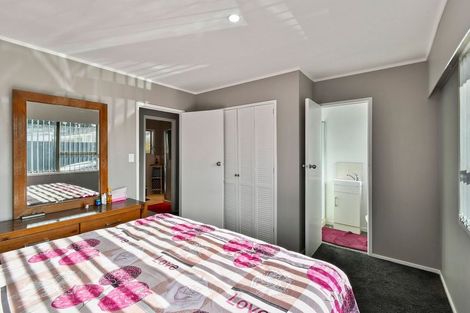 Photo of property in 1/2 Huia Road, Papatoetoe, Auckland, 2025