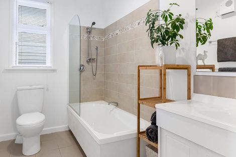 Photo of property in 16 Dinton Street, Russley, Christchurch, 8042