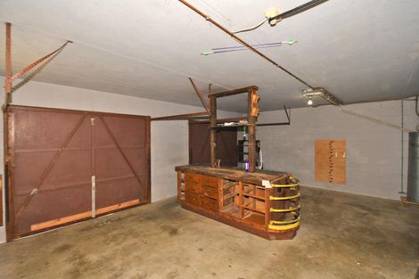 Photo of property in 17 Wonderview Road, Leigh, 0985