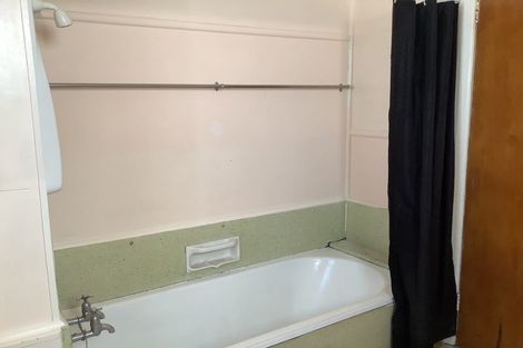 Photo of property in 14 Central Terrace, Alicetown, Lower Hutt, 5010